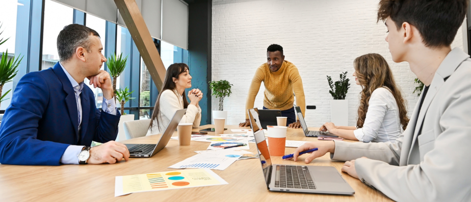 Empowering Middle Management: How UCaaS Tools Facilitate Competitive Advantage